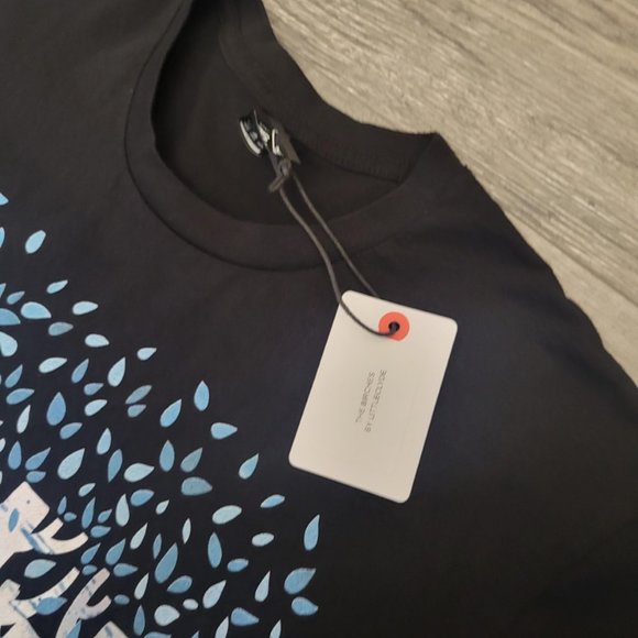 New Men’s Red Bubble T-Shirt Birches Red Fox Artist Little Clyde NWT Large Black - Picture 4 of 5